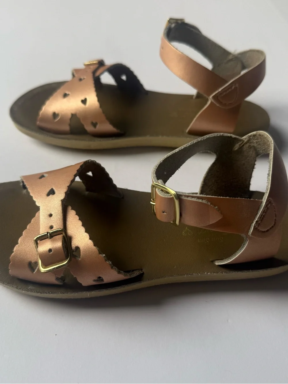 Sun San Sweetheart Metallic Rose Gold Heart-Accent Ankle Strap Sandals size 1